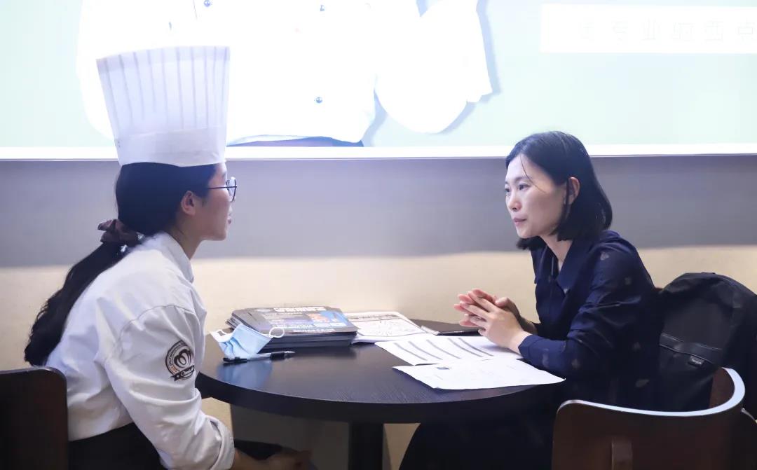 校園招聘會丨山姆會員商店在廣州歐米奇招聘現場