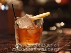 為什么威士忌是棕色的？